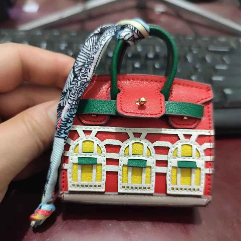 6cm House-Shaped Mini Earphone Bag Keychain