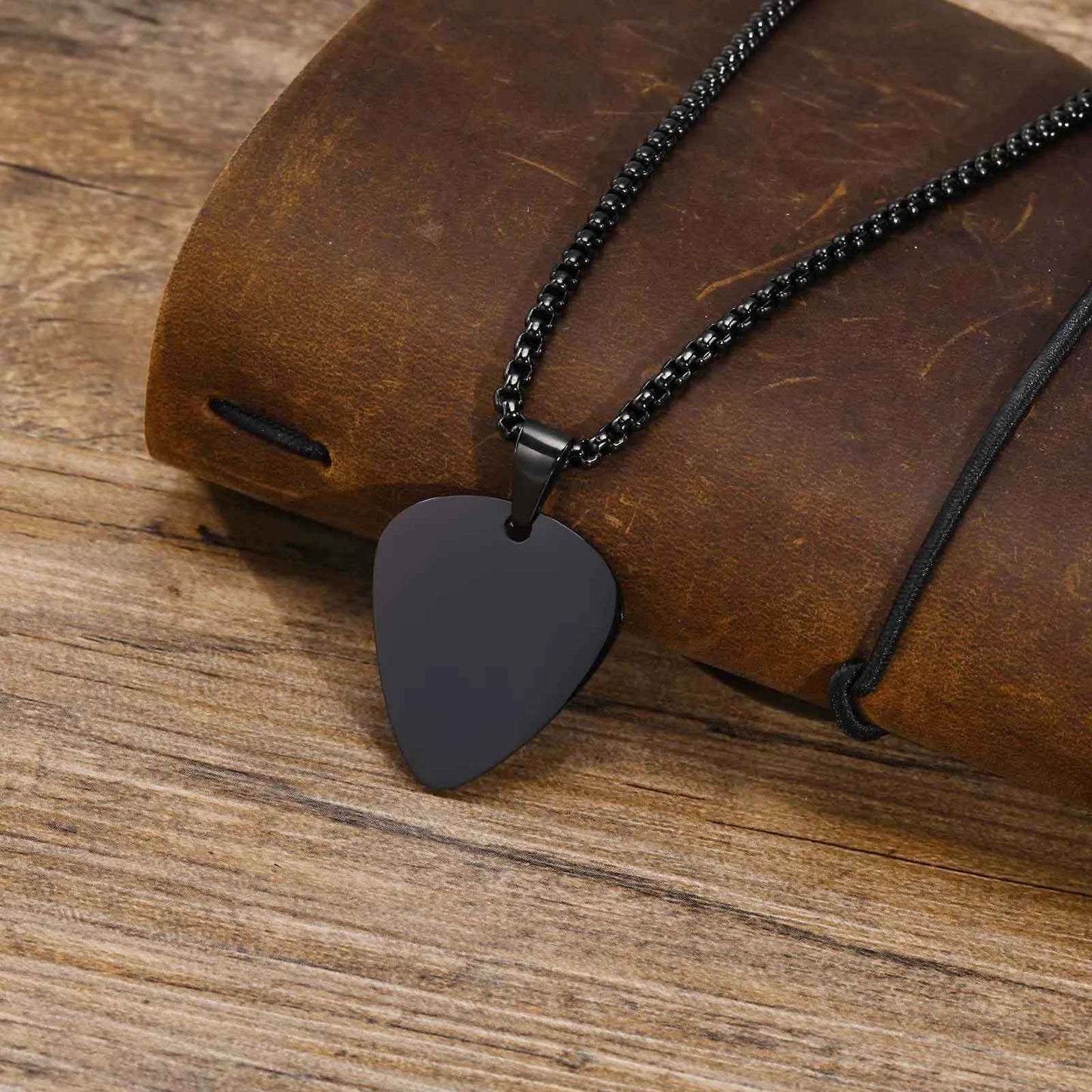 50cm Unique Guitar Pick Necklace