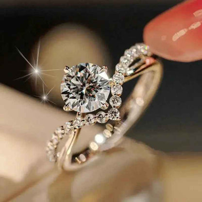 Luxury White Cubic Zirconia Engagement Ring