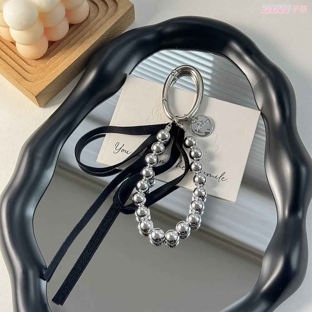 Elegant Pearls Ribbon Bowknot Keychain