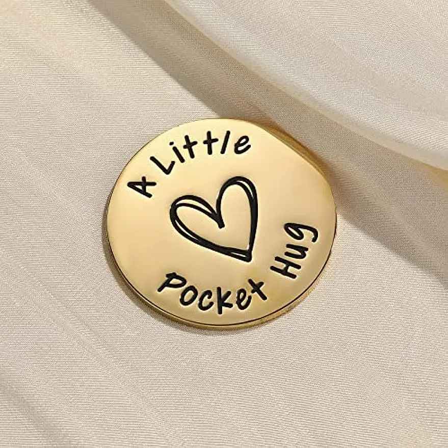 1PC Little Pocket Hug Token – Inspirational Reminder Coin for Motivation and Encouragement