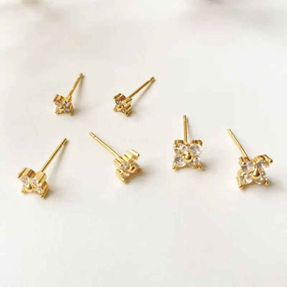 Exquisite Small Cubic Zirconia Flower Shape Stud Earrings