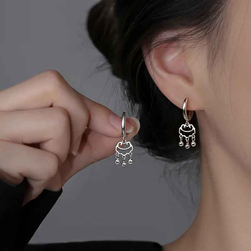 Simple Elegant Silver Geometric Hoop Earrings