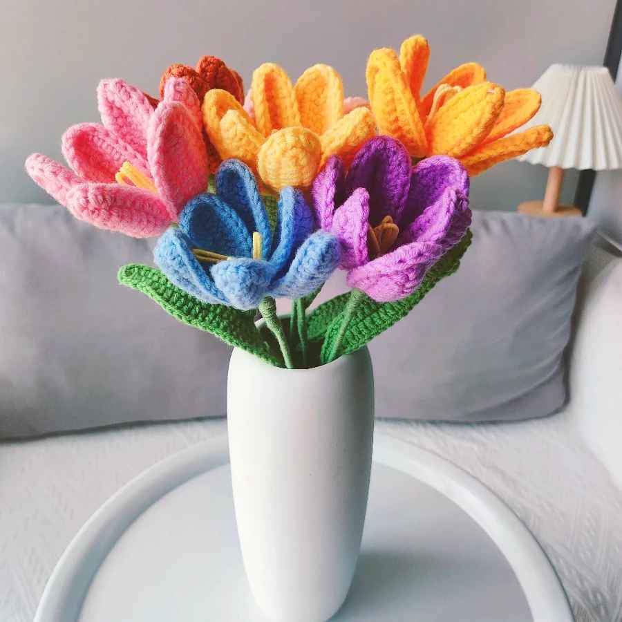 3pcs Hand-Knitted Artificial Tulips Flower Bouquet