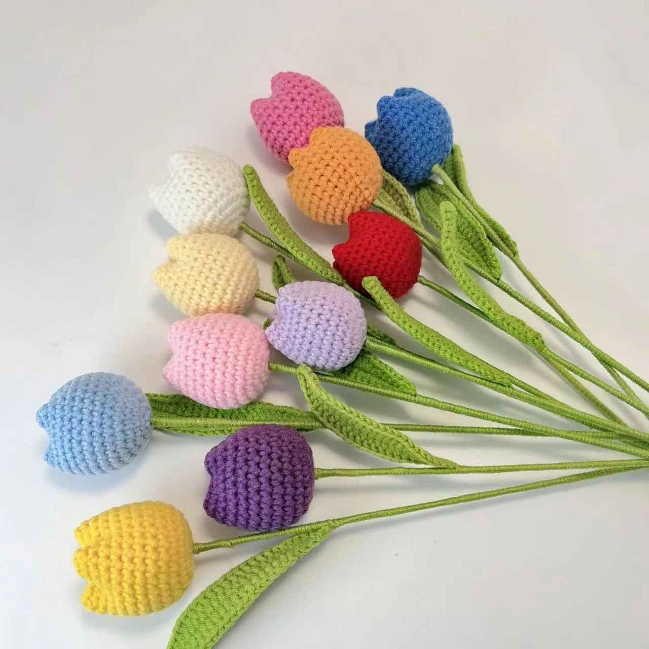 1PC Knitted Crochet Flower Tulip