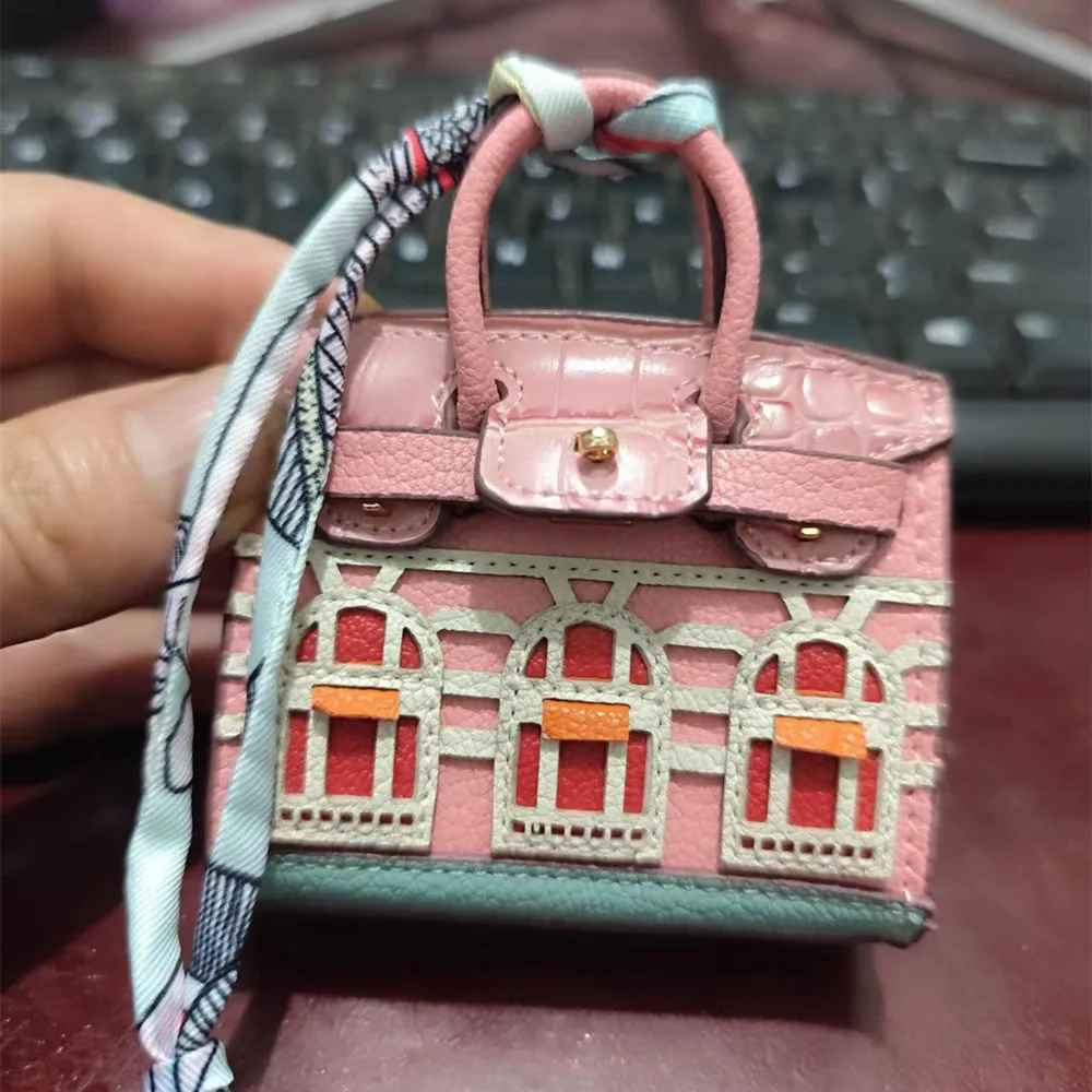 6cm House-Shaped Mini Earphone Bag Keychain